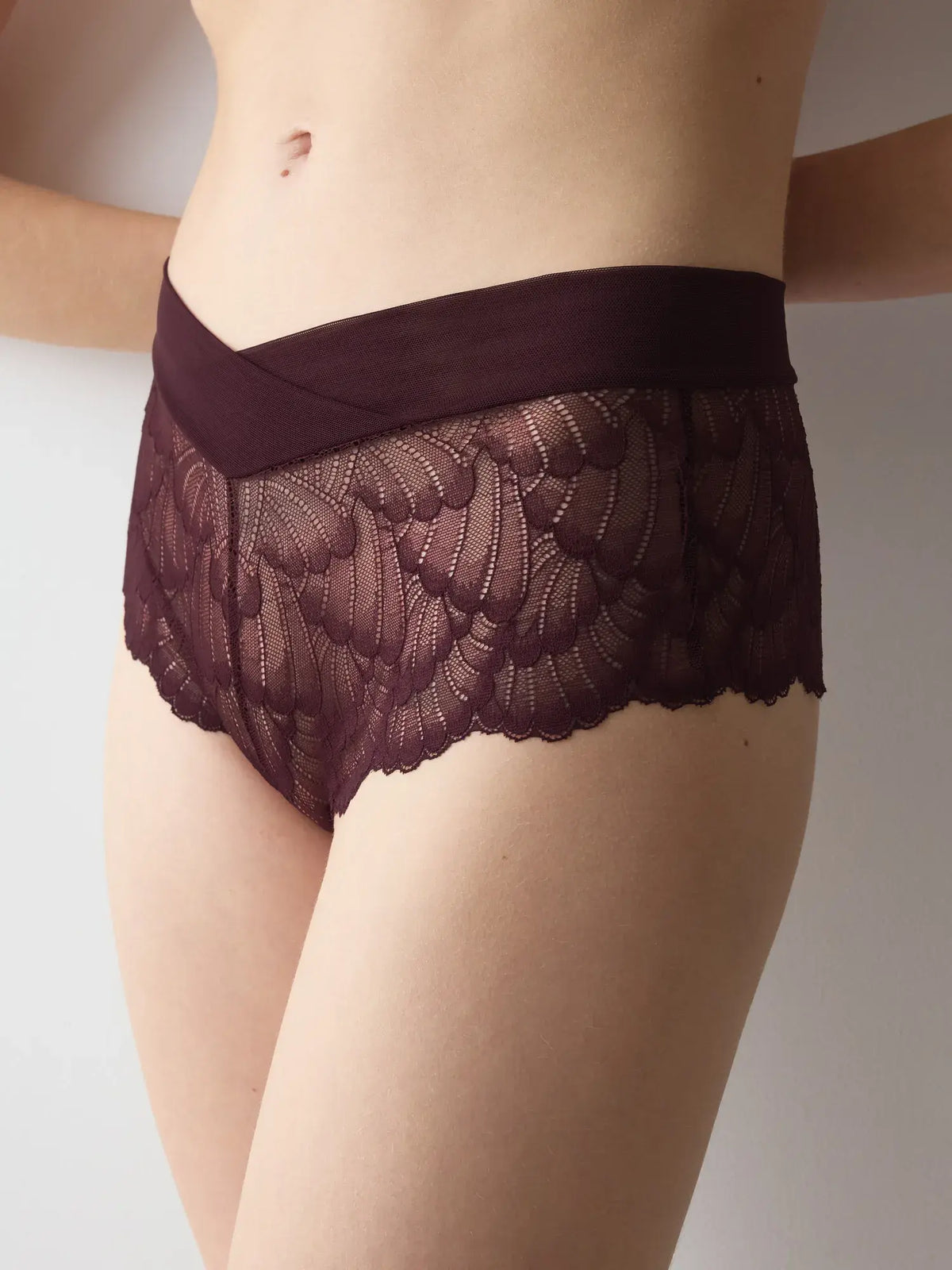 Slip Triumph Love in Lace Shorty a Copertura Alta