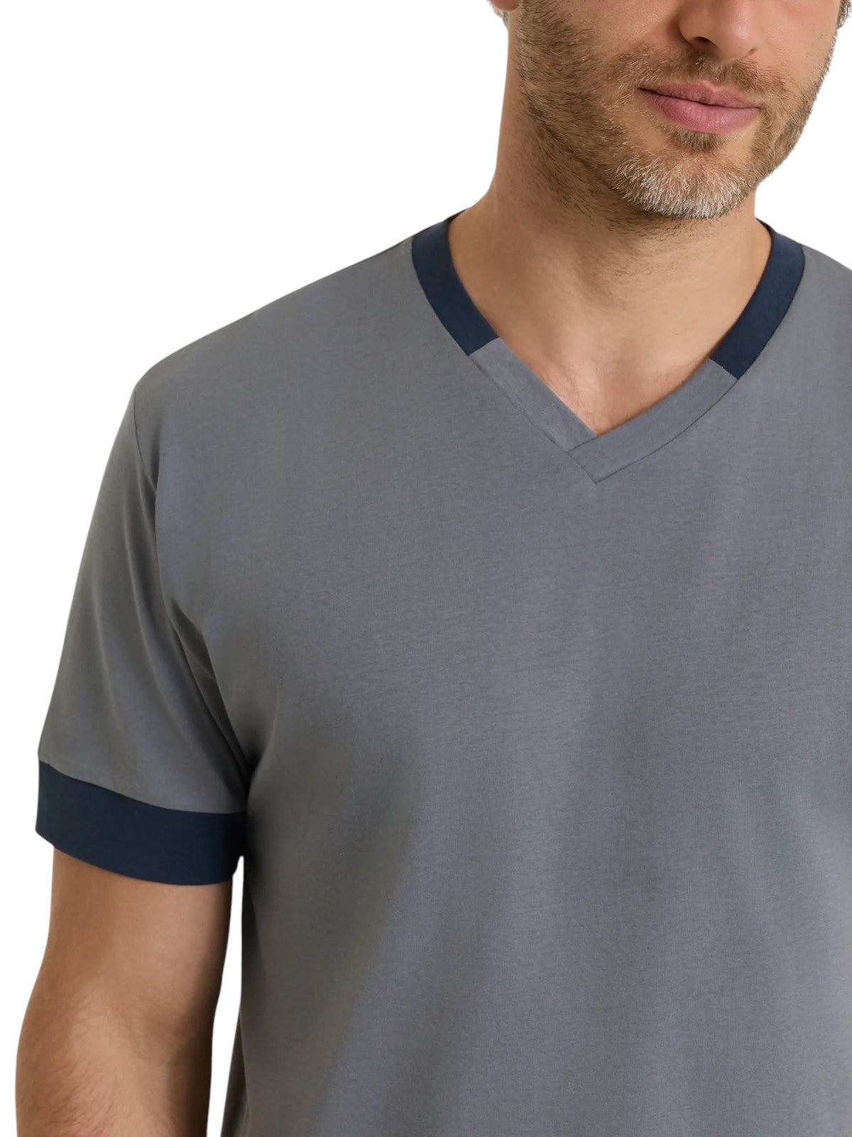Pigiama Corto Scollo a V Jersey di Cotone UA42NE
